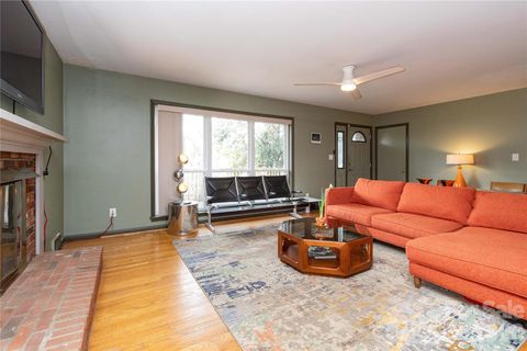 Photo of 3 Quail Cove Road, Asheville, NC 28804 (MLS # 4367959)