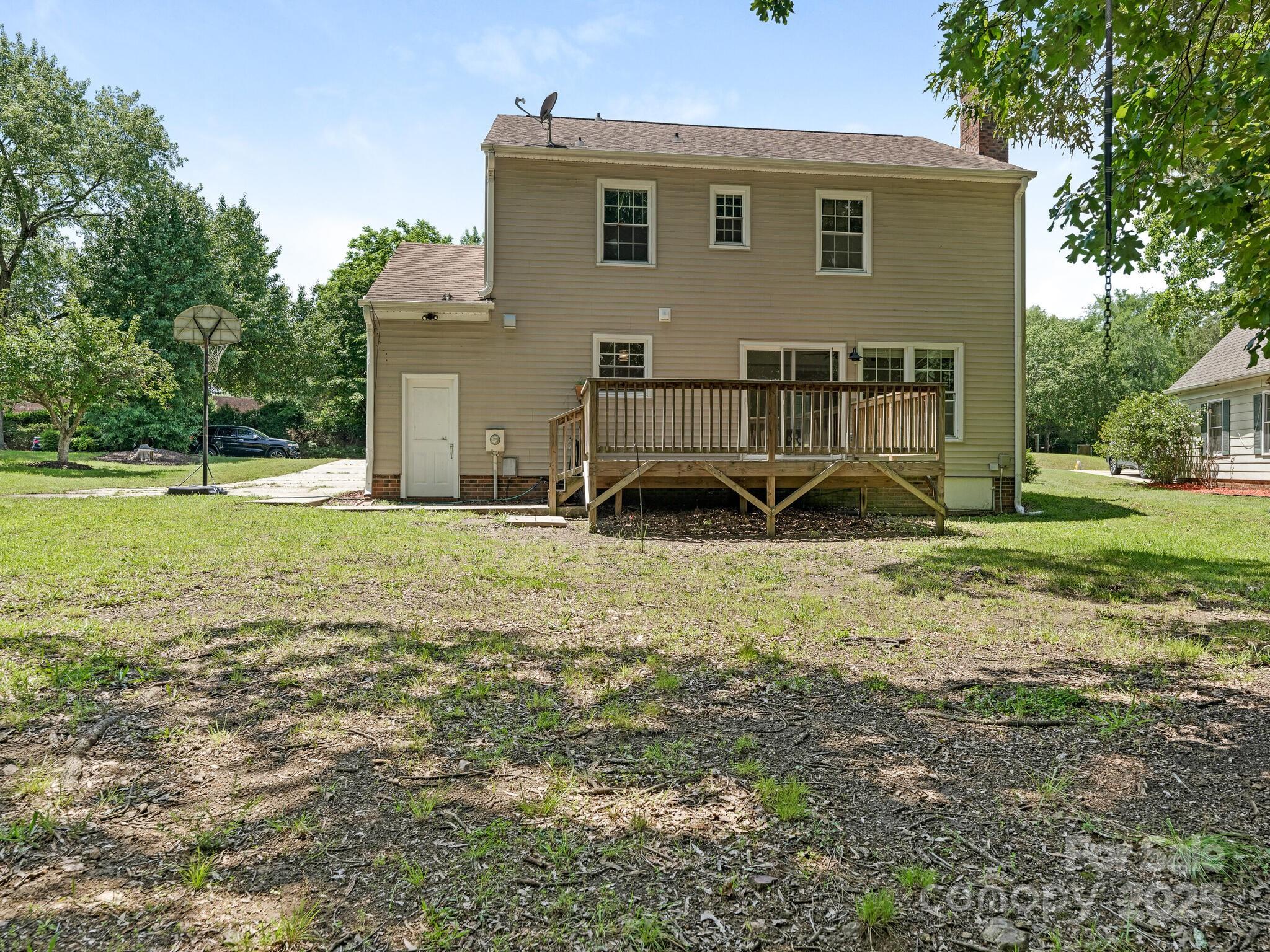 2240 Lawton Bluff Road