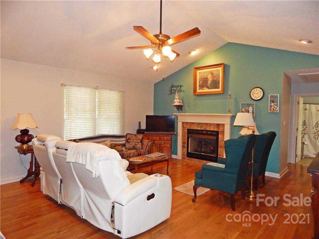 Taylor Oaks - Residential