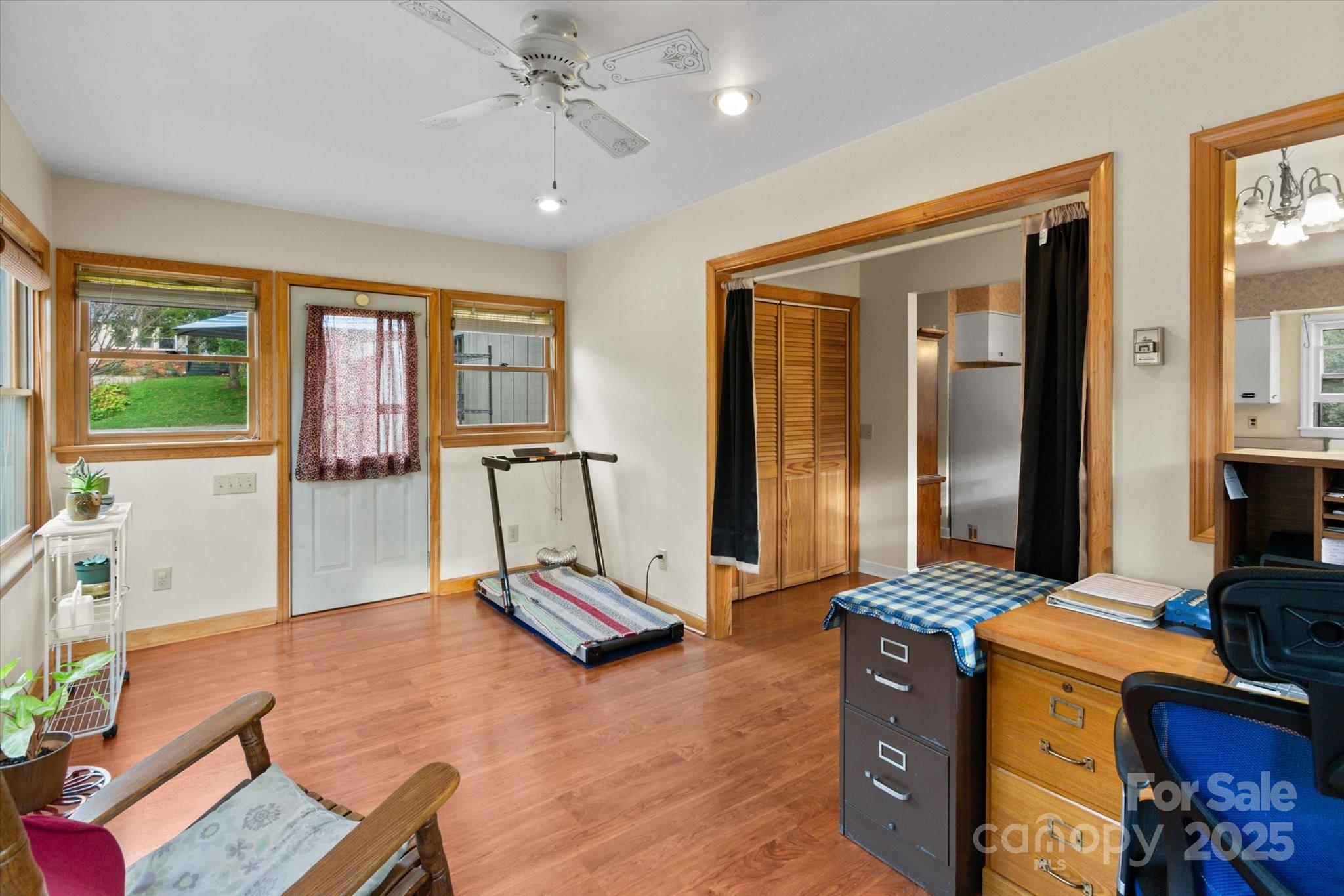 Royal Pines - Residential