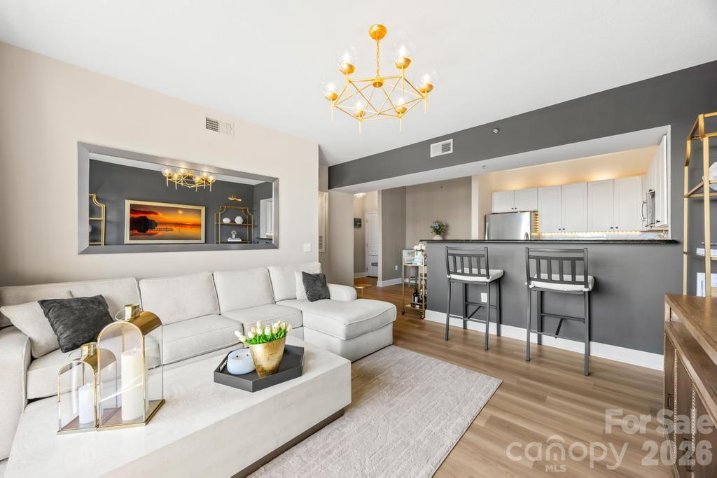 1315 East Boulevard 719