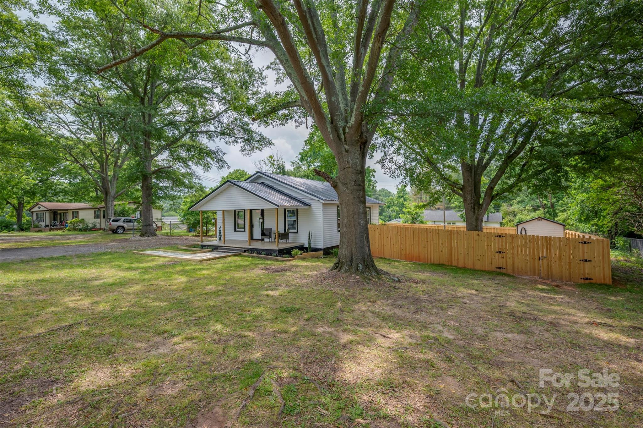 516 Boss Moore Road