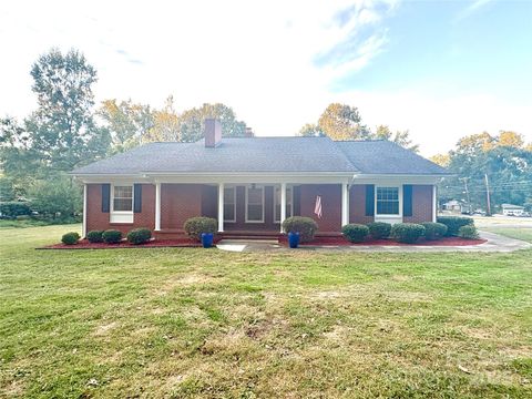 Photo of 100 Forest Hills Drive, Monroe, NC 28112 (MLS # 4309042)