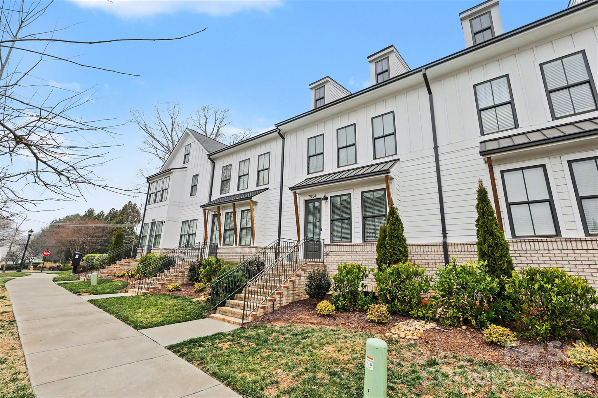 11934 Fiddlers Roof Lane