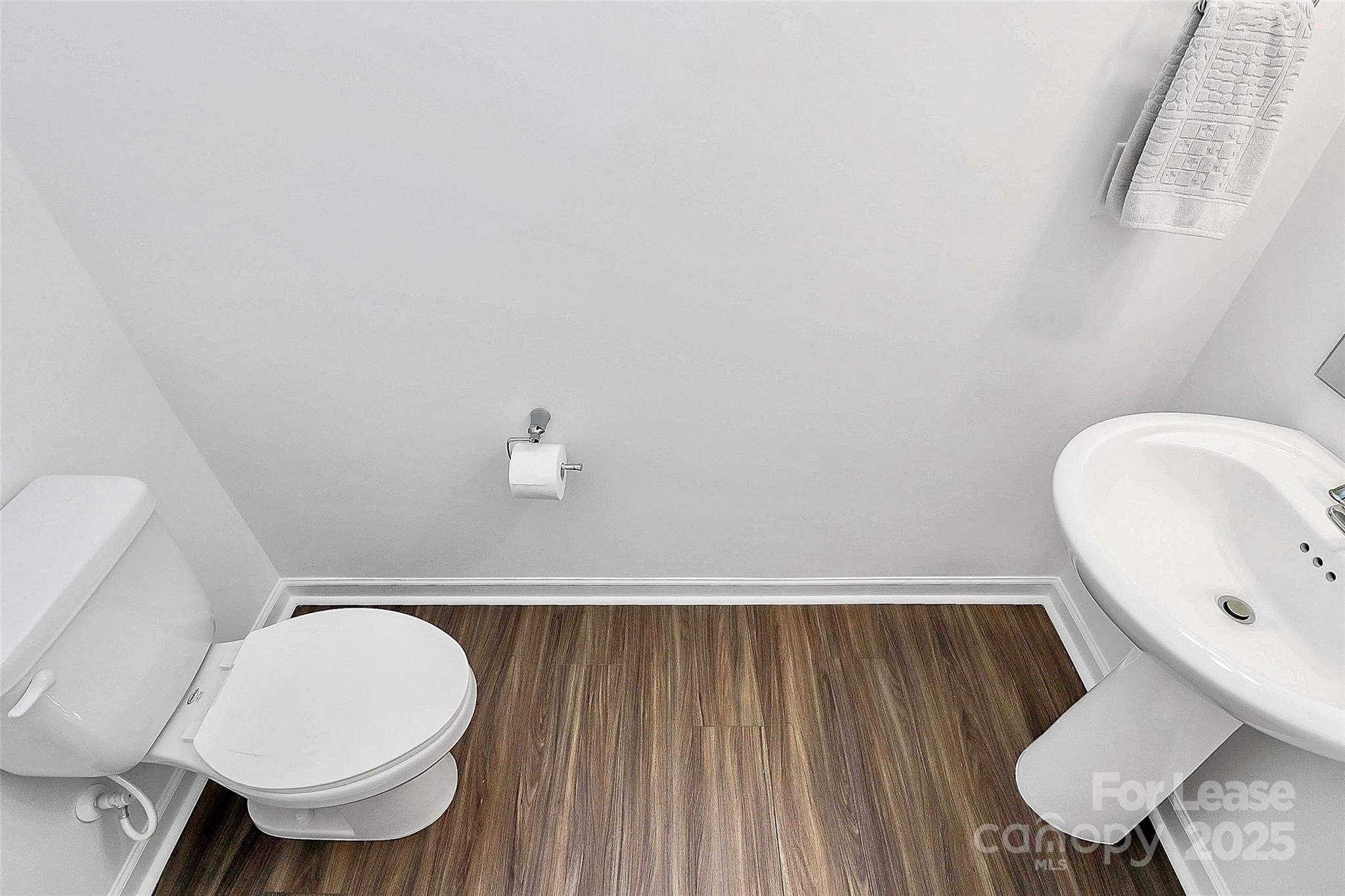 Secrest Landing - Residential Lease