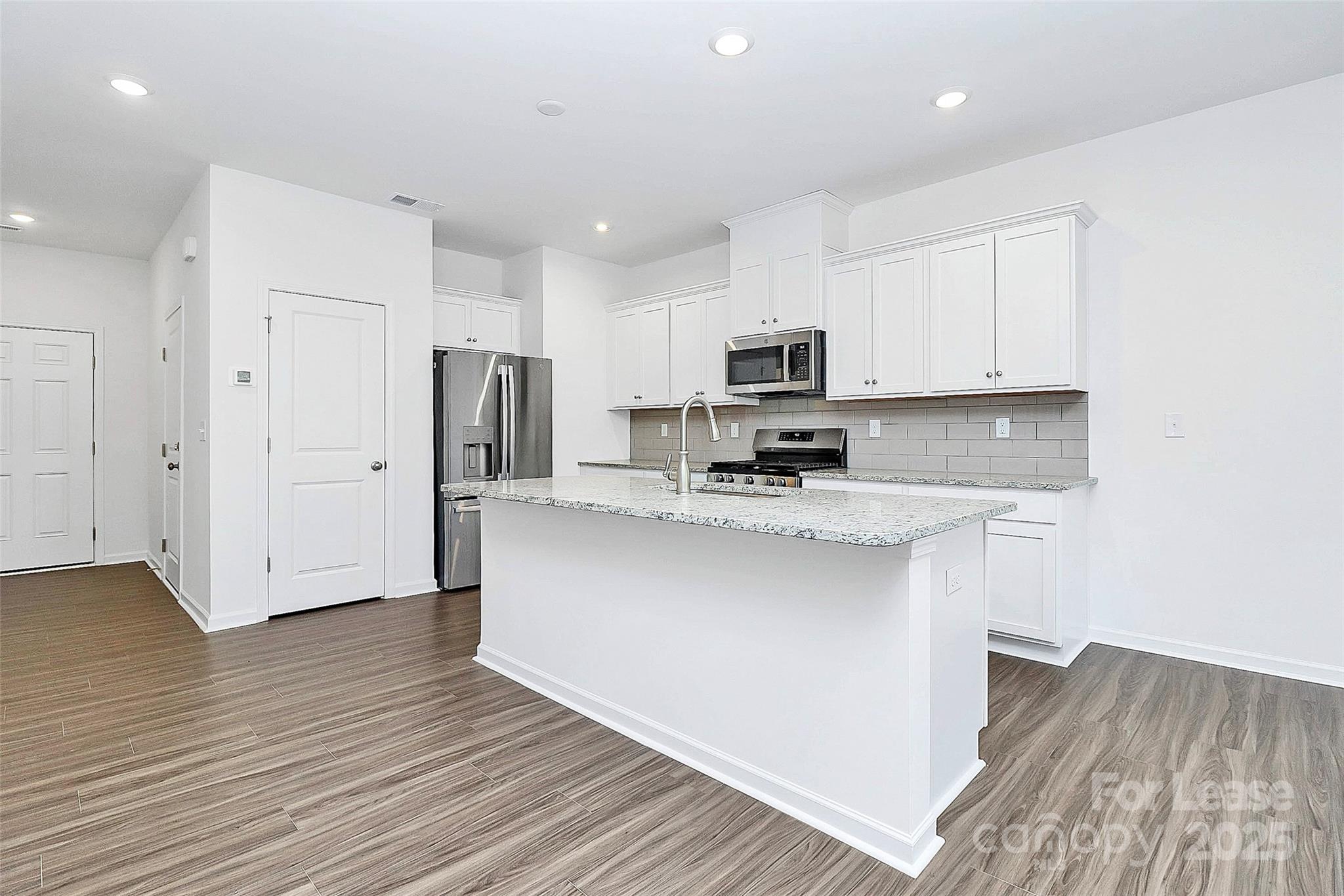 Secrest Landing - Residential Lease