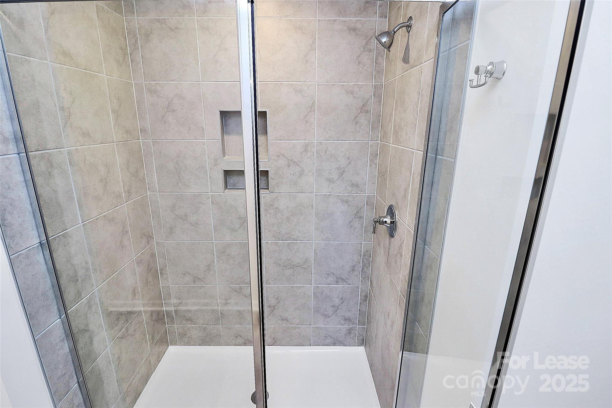 Secrest Landing - Residential Lease