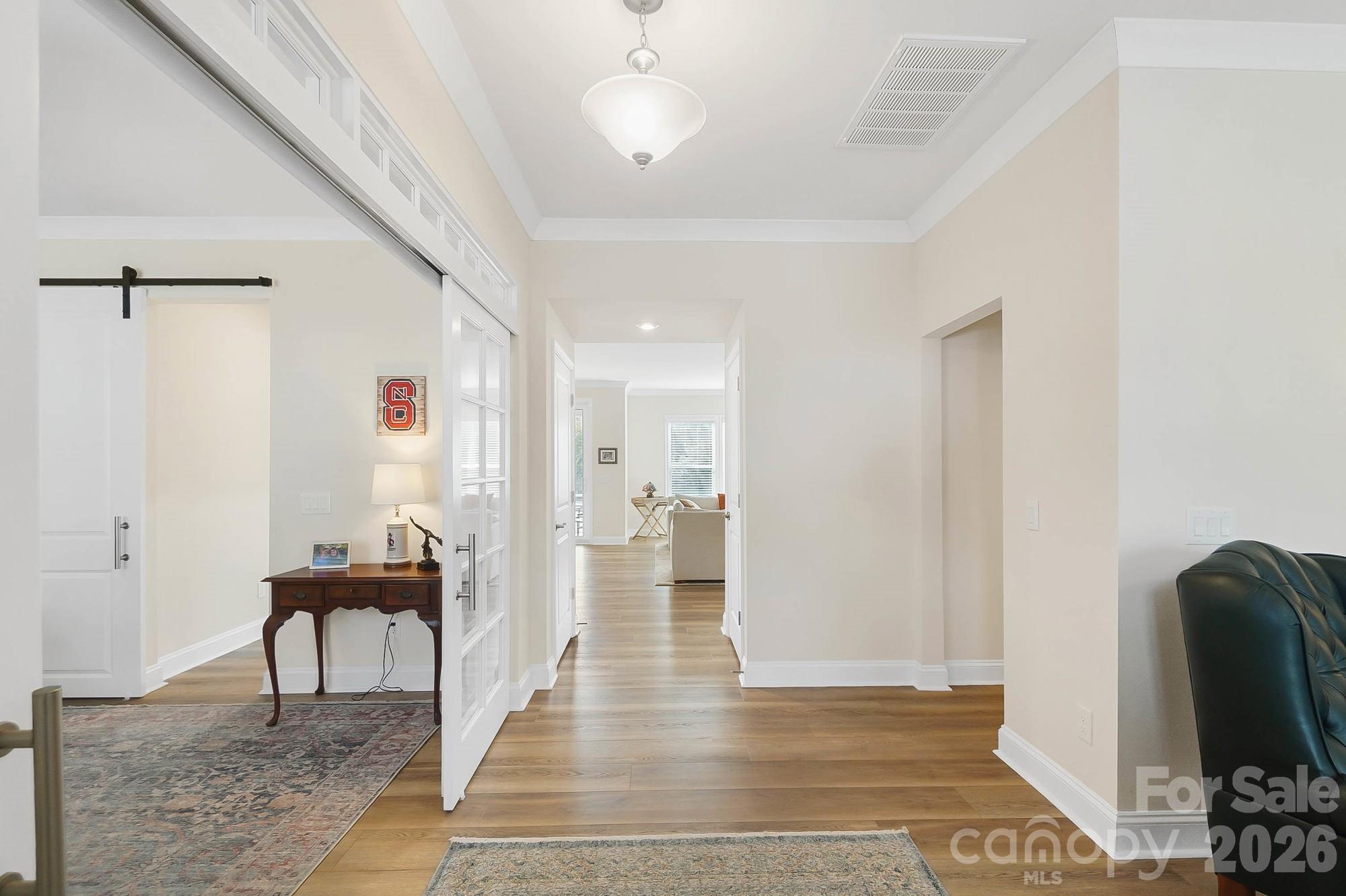 1123 Regions Boulevard