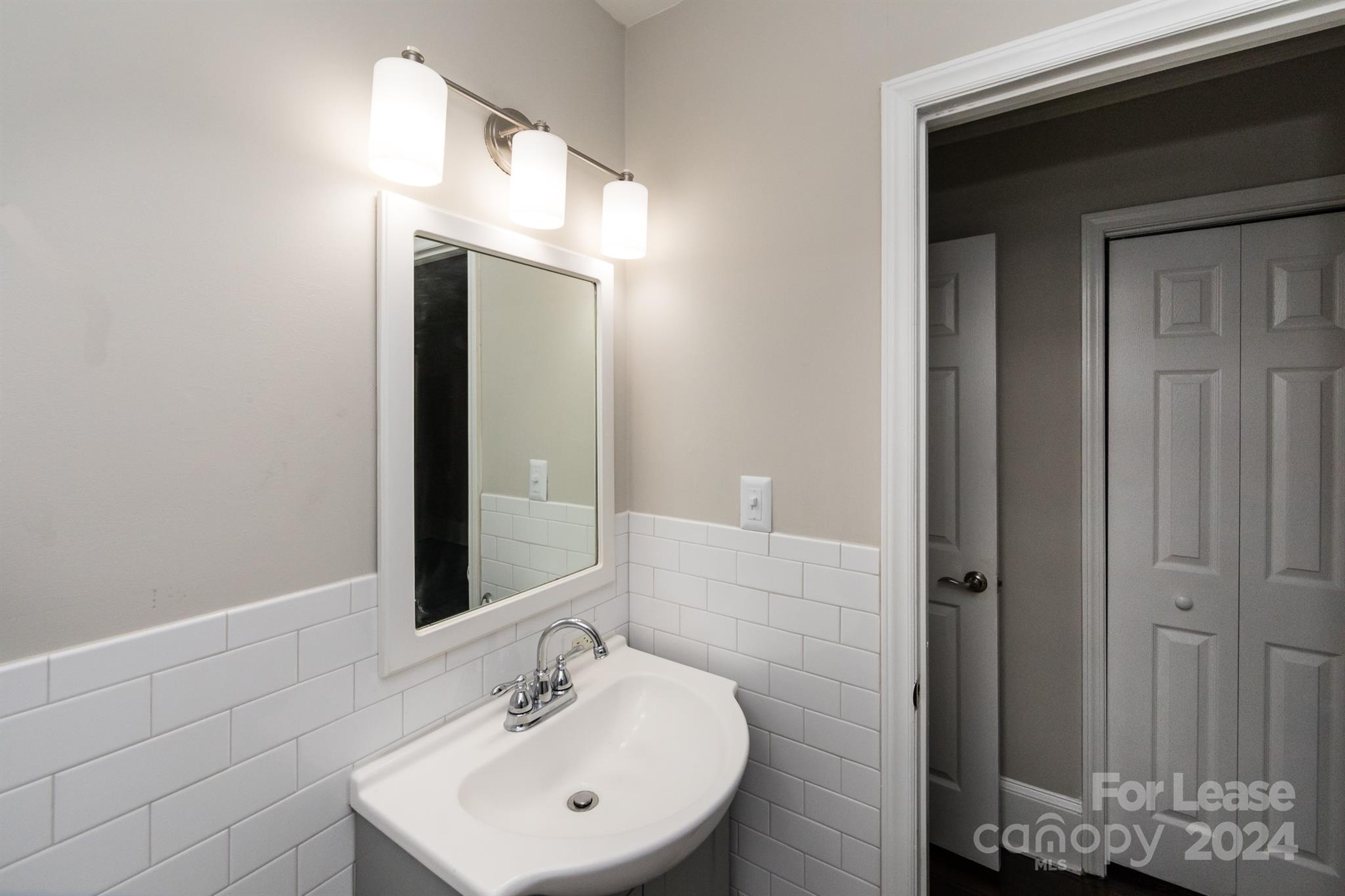 Sunnyside - Residential Lease