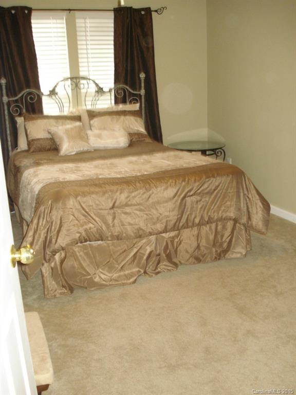 Autumn Cove At Lake Wylie - Residential