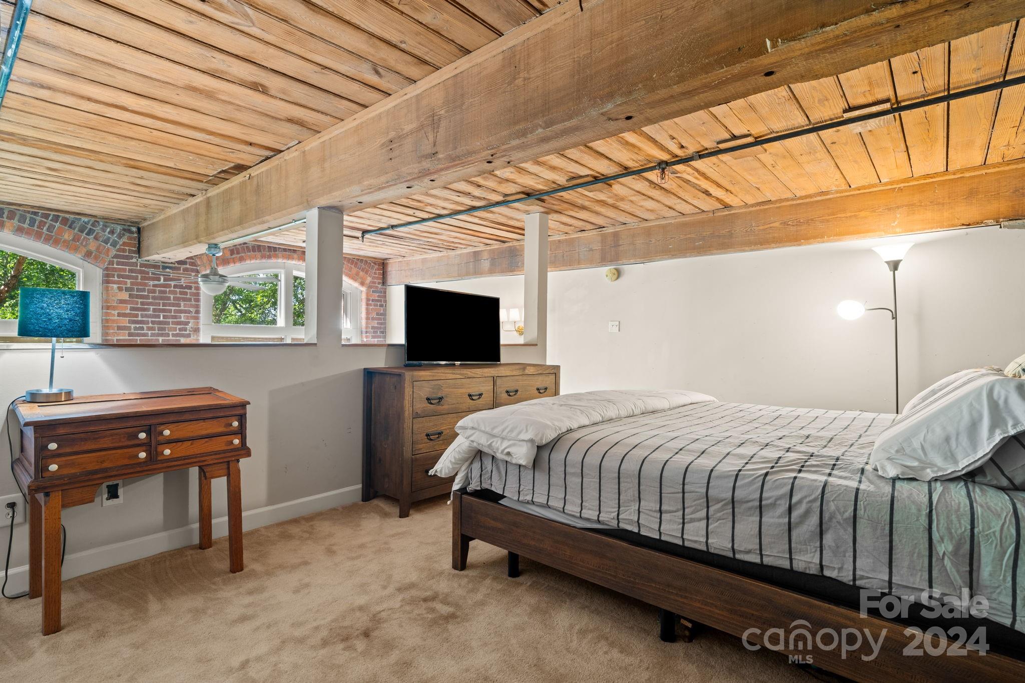 FoxRidge Lofts - Residential