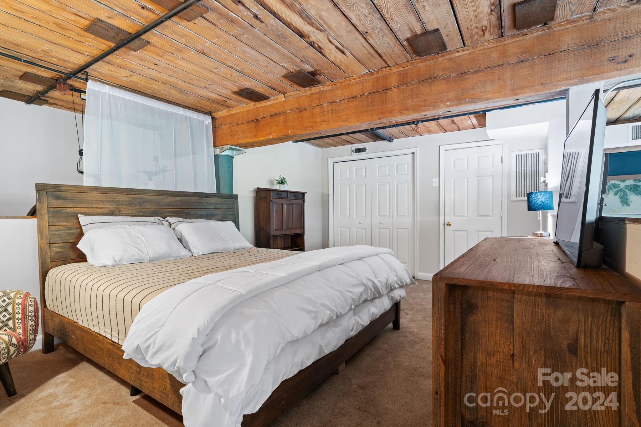 FoxRidge Lofts - Residential