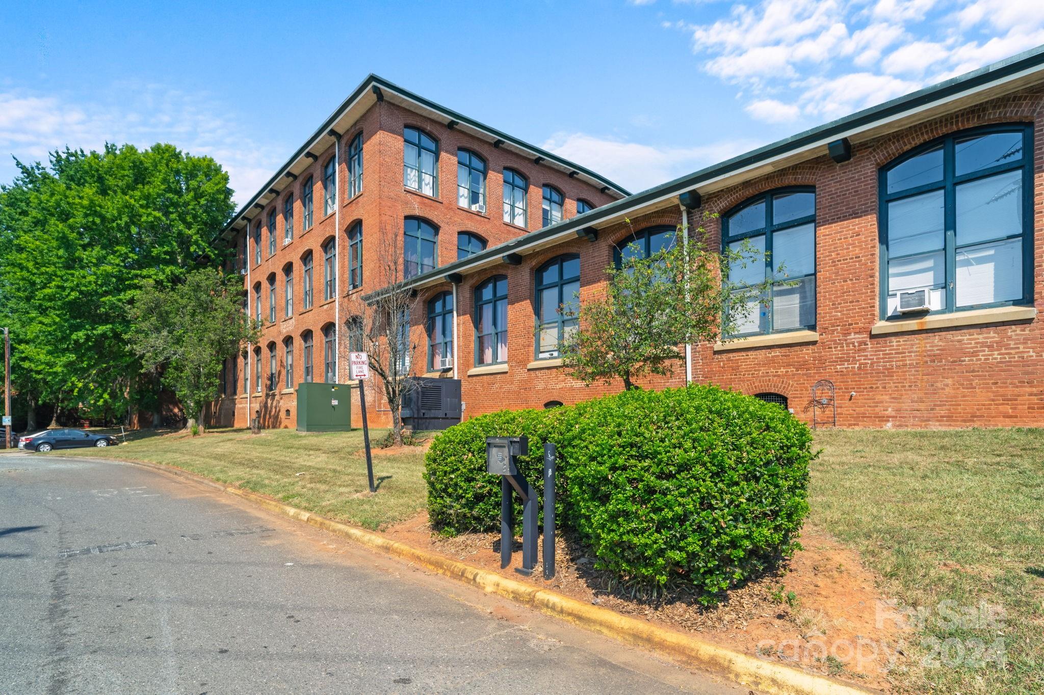 FoxRidge Lofts - Residential
