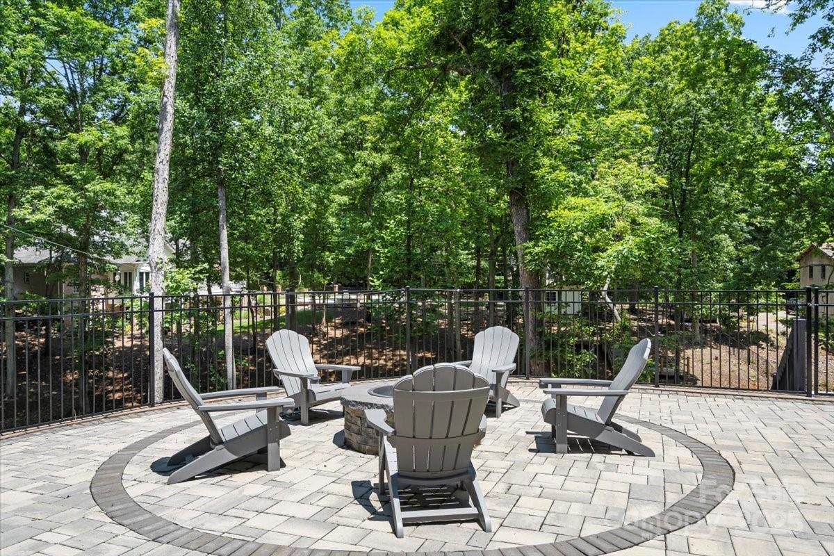 402 Wildlife Road