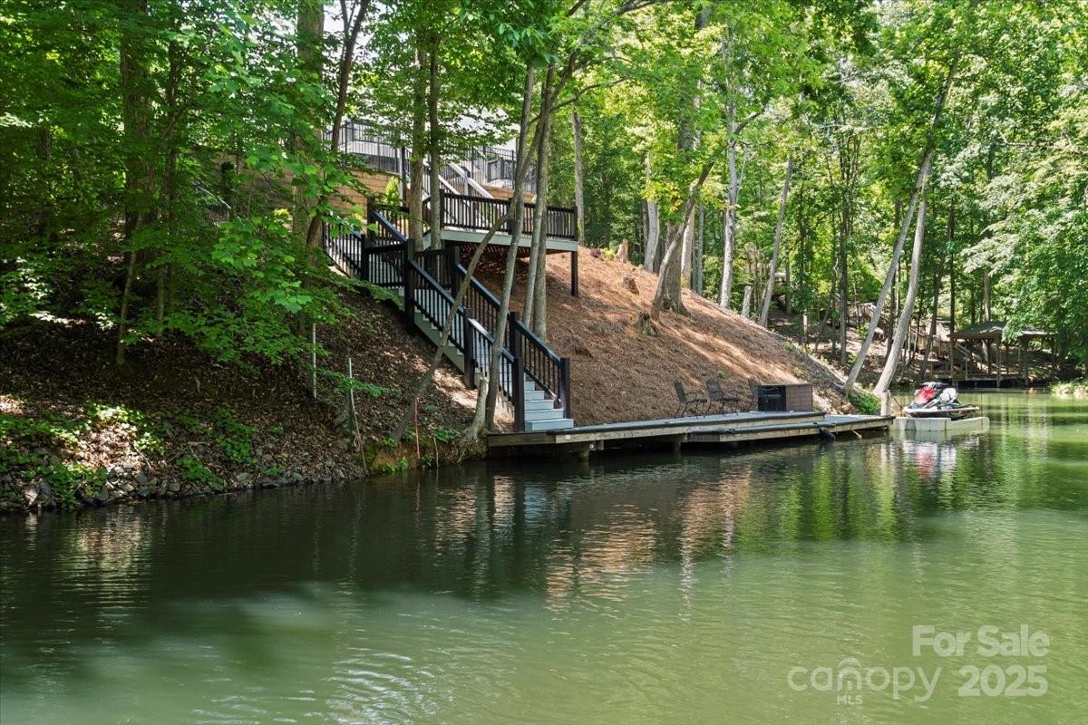 402 Wildlife Road