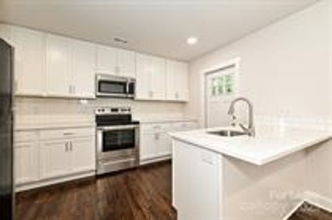 Photo of 3460 Washburn Avenue, Charlotte, NC 28205 (MLS # 4315516)