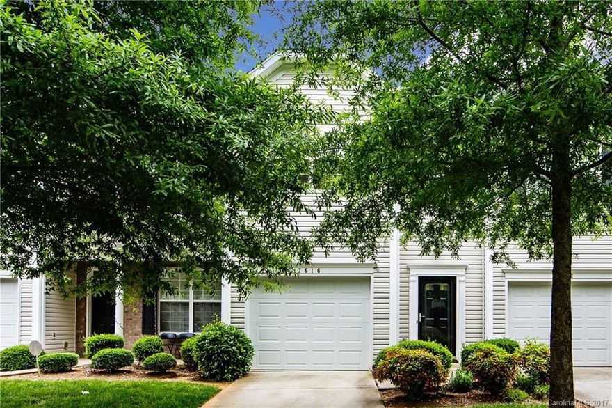 You don't want to miss this one, it won't last long.  Affordable and well maintained home nestled in East Charlotte. Kitchen appliances included.  Neighborhood convenient to Matthews, Uptown, and Mint Hill!  Easy access to Independence and Monroe Rd.