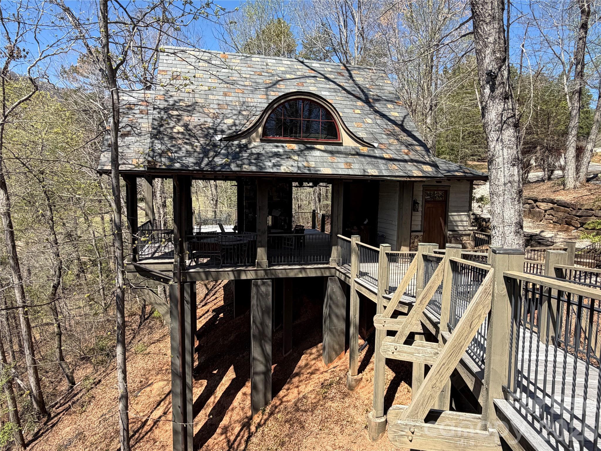 Brights Creek - Land