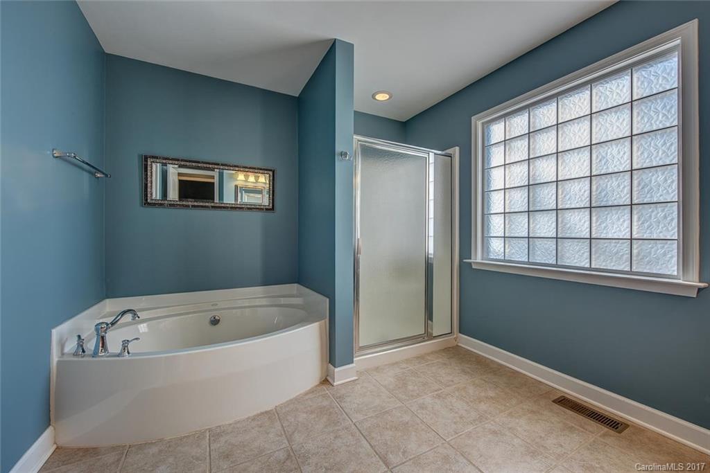 Henrys Orchard - Residential