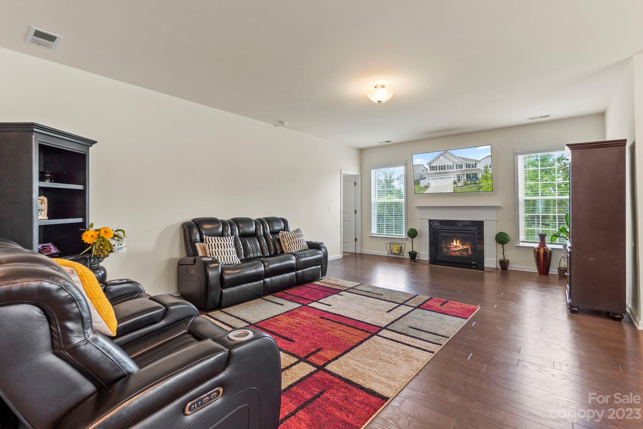 Poplin Grove - Residential