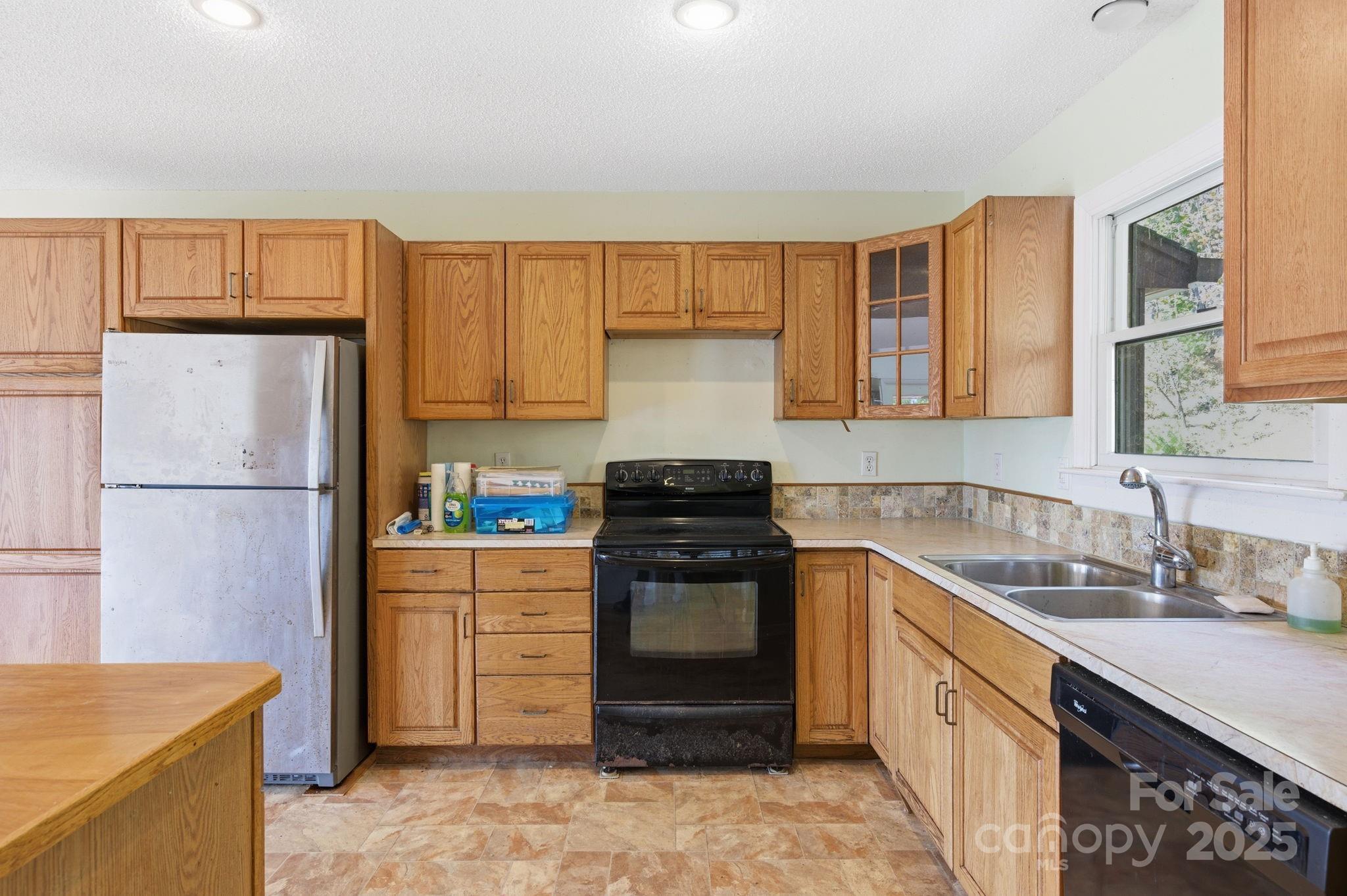 138 Hamburg Mountain Road