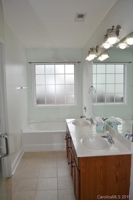 Chelsea Woods - Residential