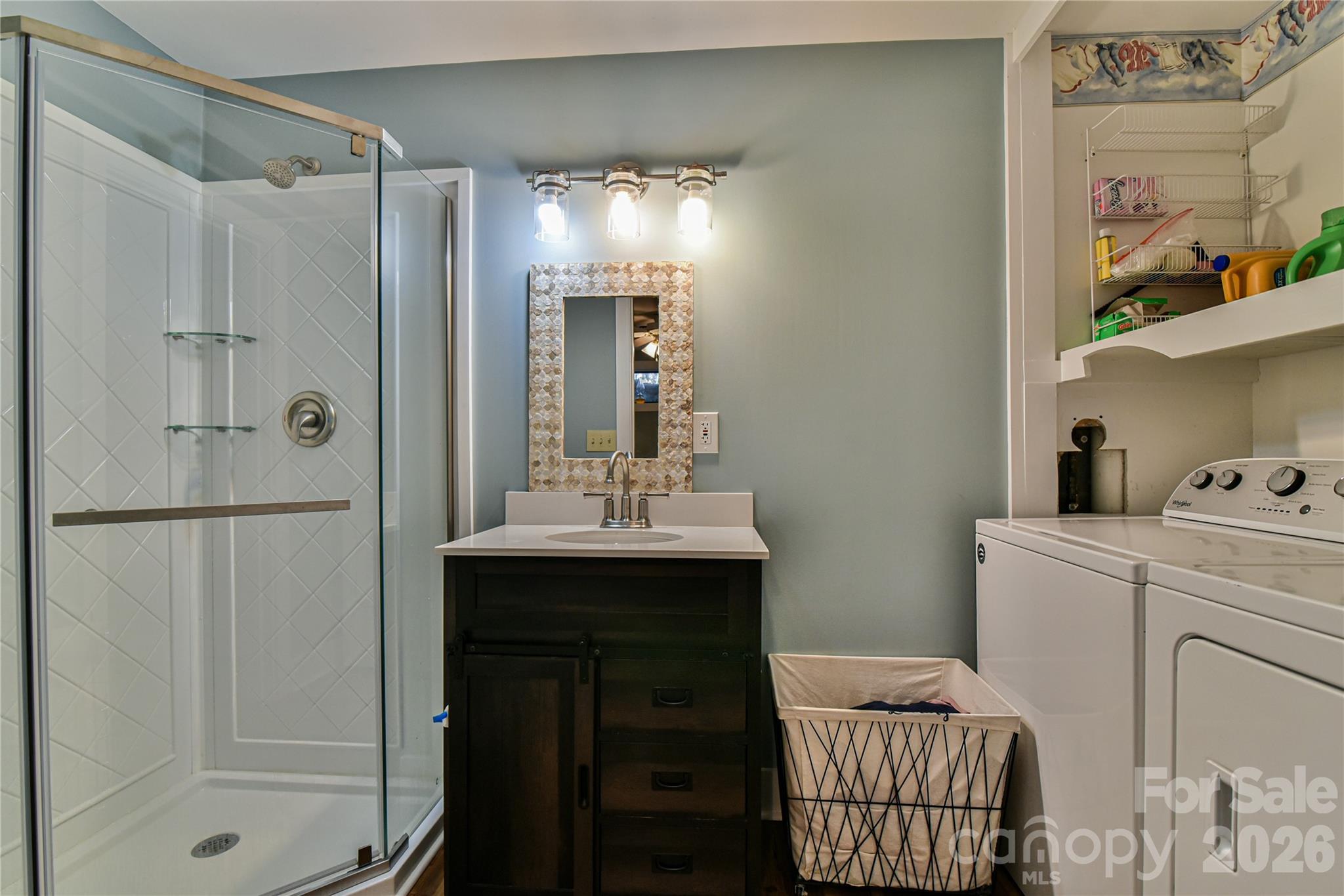 The Lynx Condominium - Residential