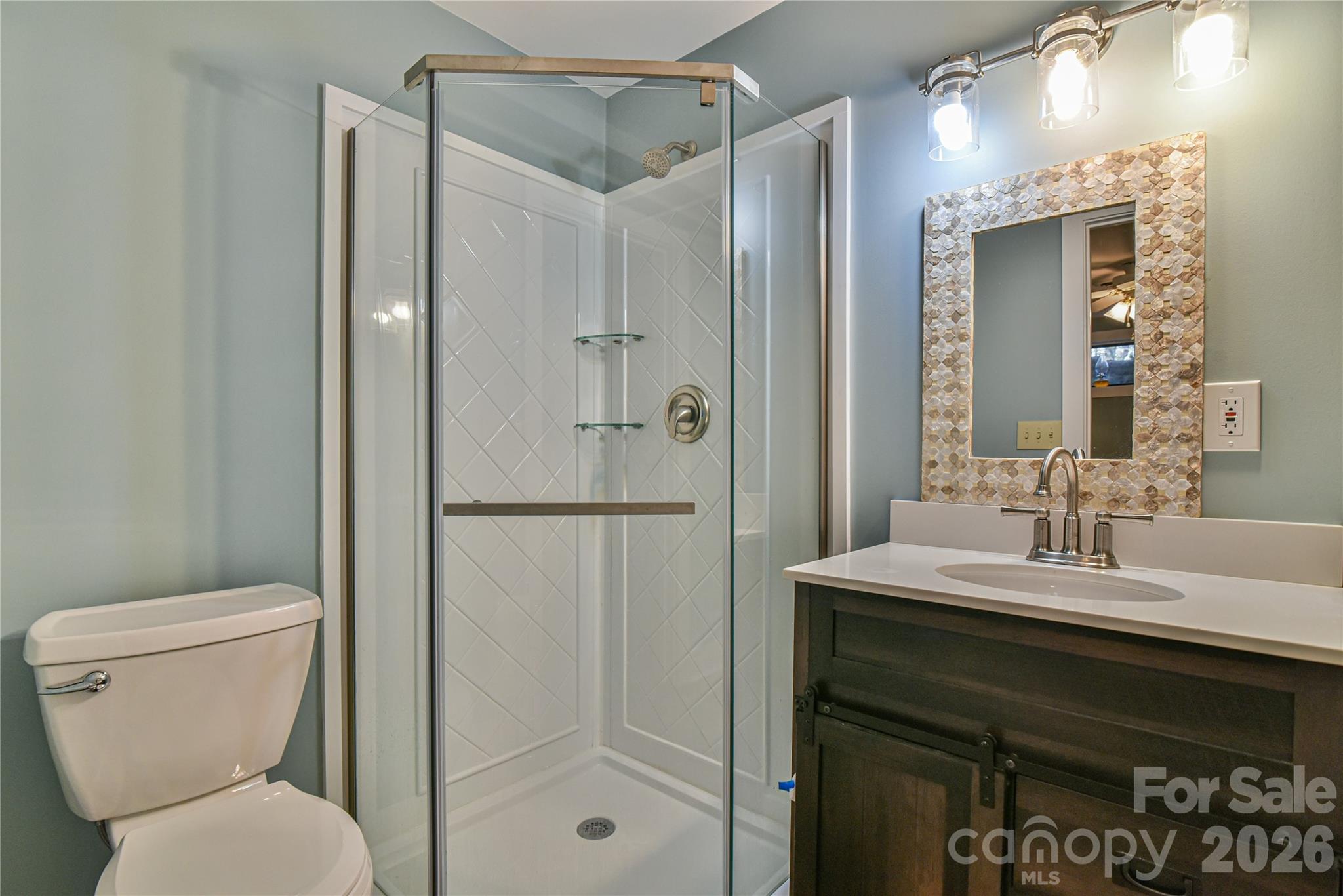 The Lynx Condominium - Residential