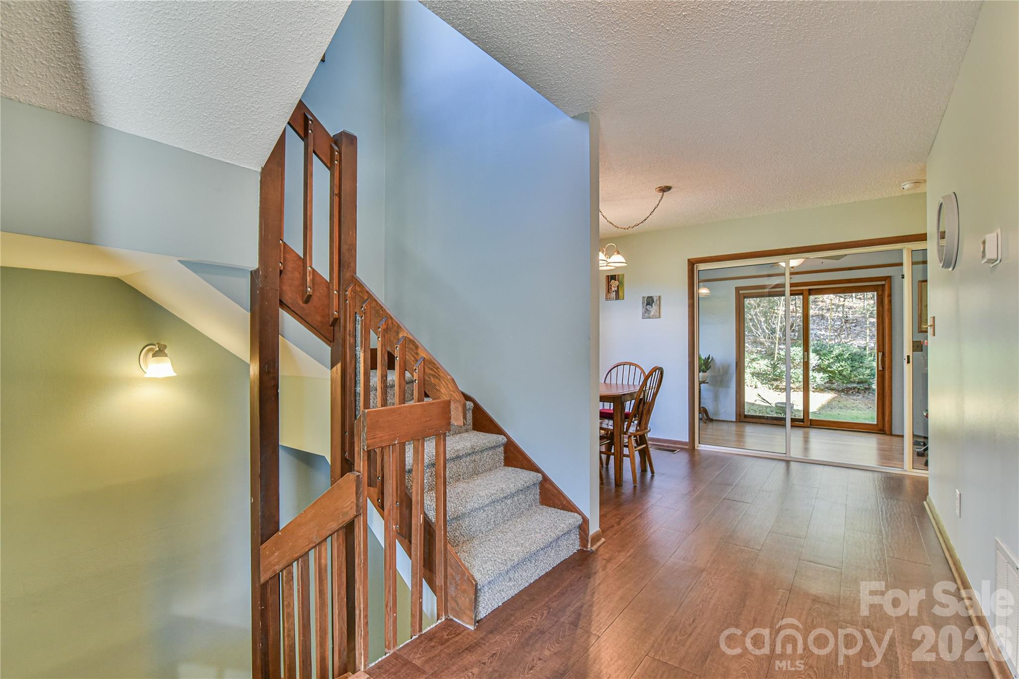 The Lynx Condominium - Residential