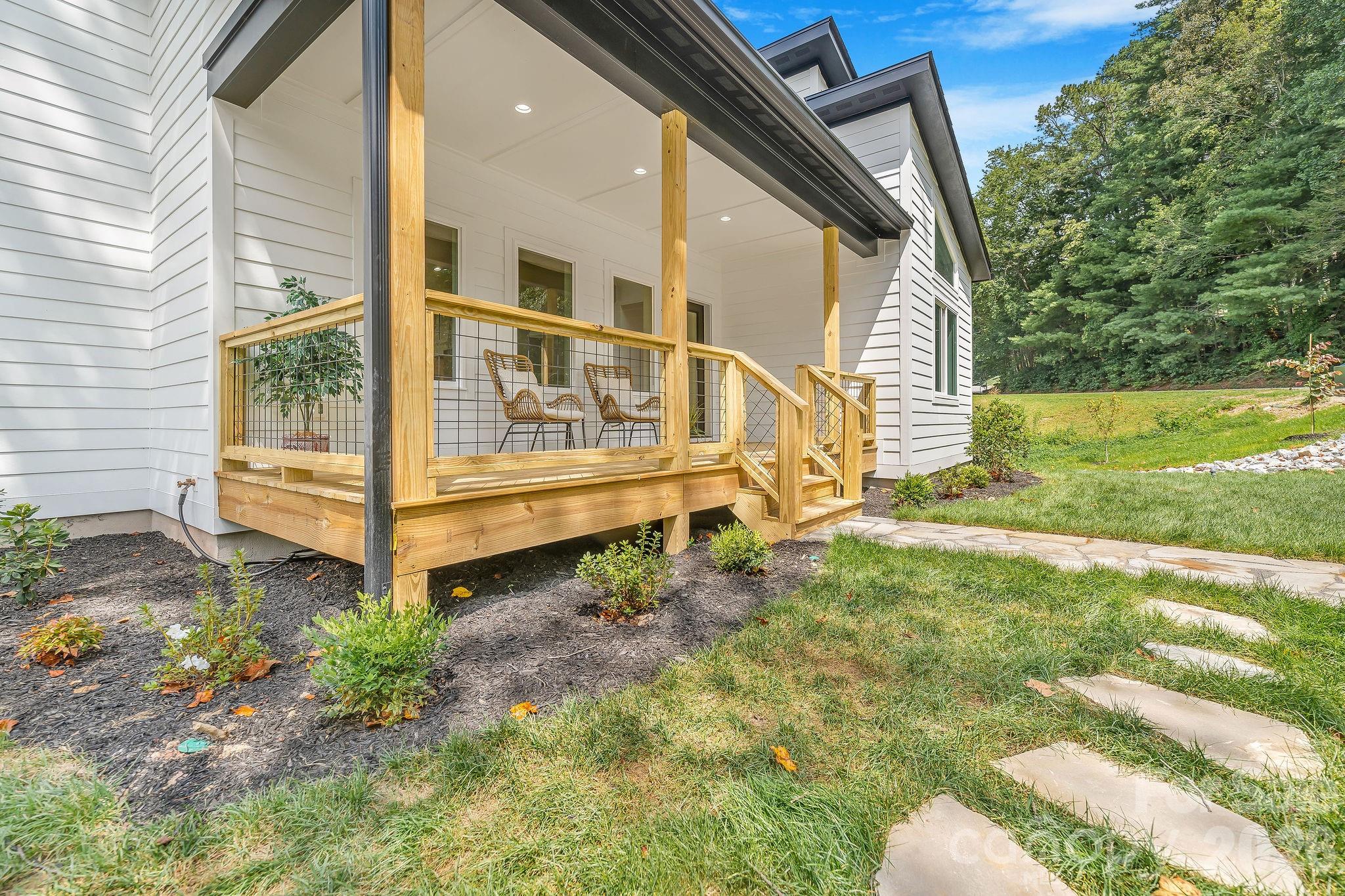 447 Blooming Laurel Drive
