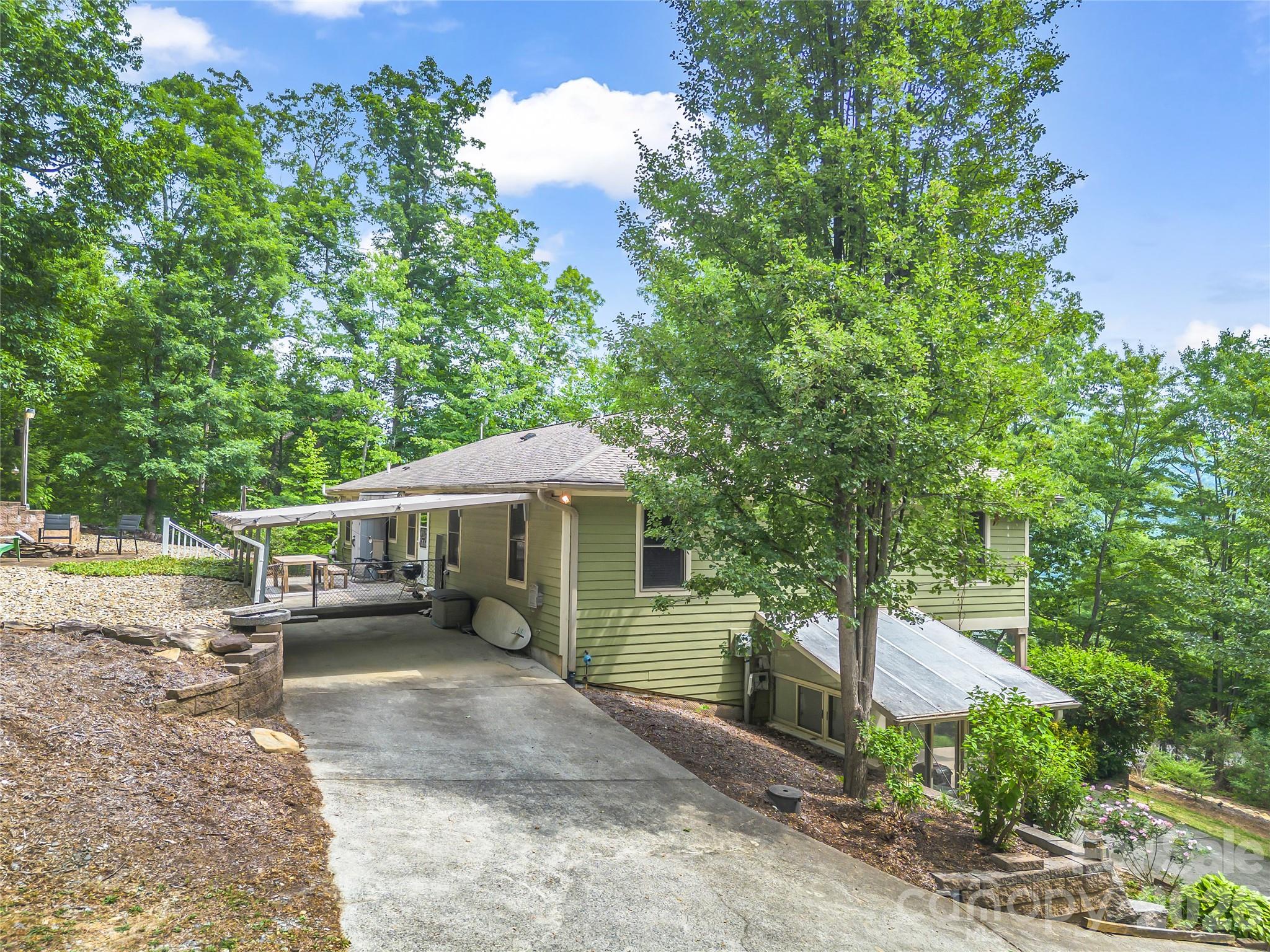 Rumbling Bald on Lake Lure - Residential