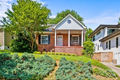 Single Family Residence in Charlotte NC 2649 Laburnum Avenue.jpg