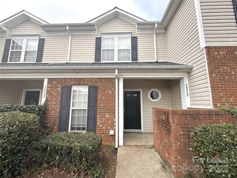 Photo of 1515 Sylvia Court, Charlotte, NC 28205 (MLS # 4328519)
