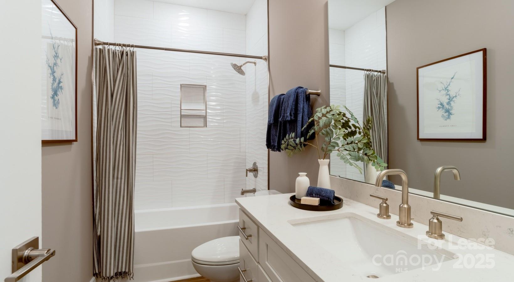 Cornelius, North Carolina 28031, United States, 3 Bedrooms Bedrooms, ,3 BathroomsBathrooms,Residential,Active,172617