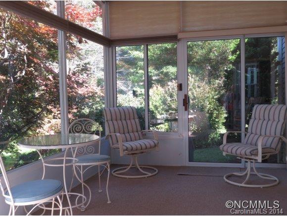 Deerlake Village - Residential