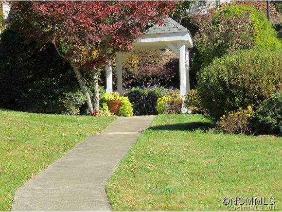 Deerlake Village - Residential