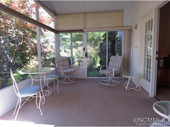 Deerlake Village - Residential