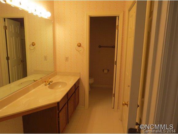 Deerlake Village - Residential