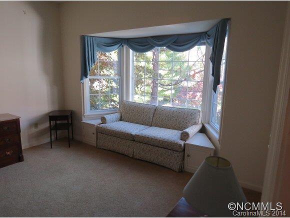 Deerlake Village - Residential