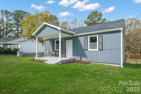 1417 N Oakwood Street Gastonia NC 28052