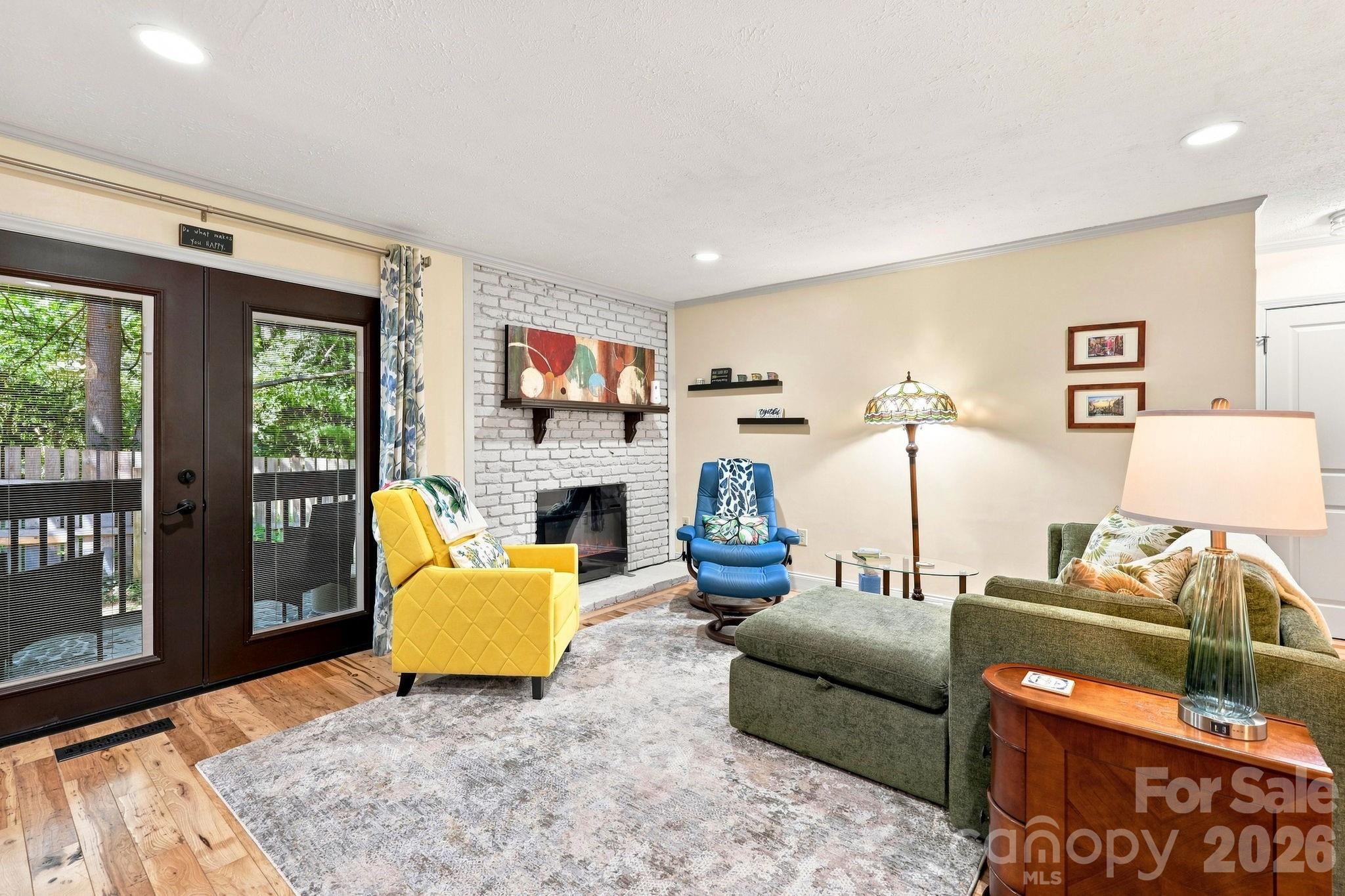 71 Shepard Square 303