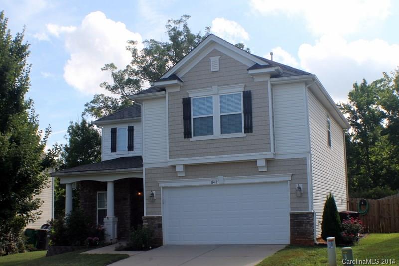 Hamilton Lakes - Residential