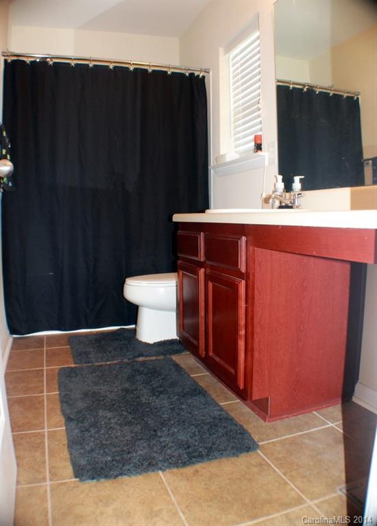 Hamilton Lakes - Residential