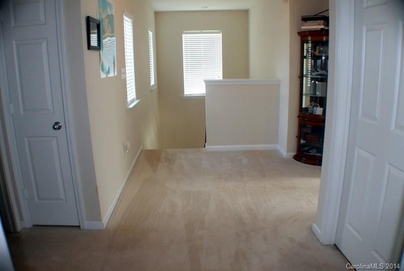 Hamilton Lakes - Residential