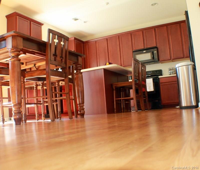 Hamilton Lakes - Residential