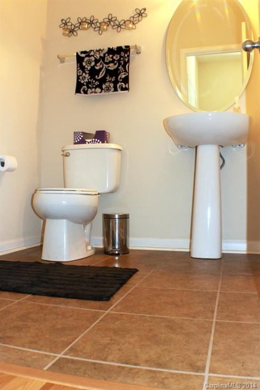 Hamilton Lakes - Residential