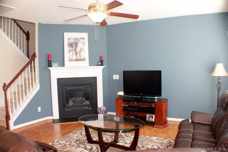 Hamilton Lakes - Residential