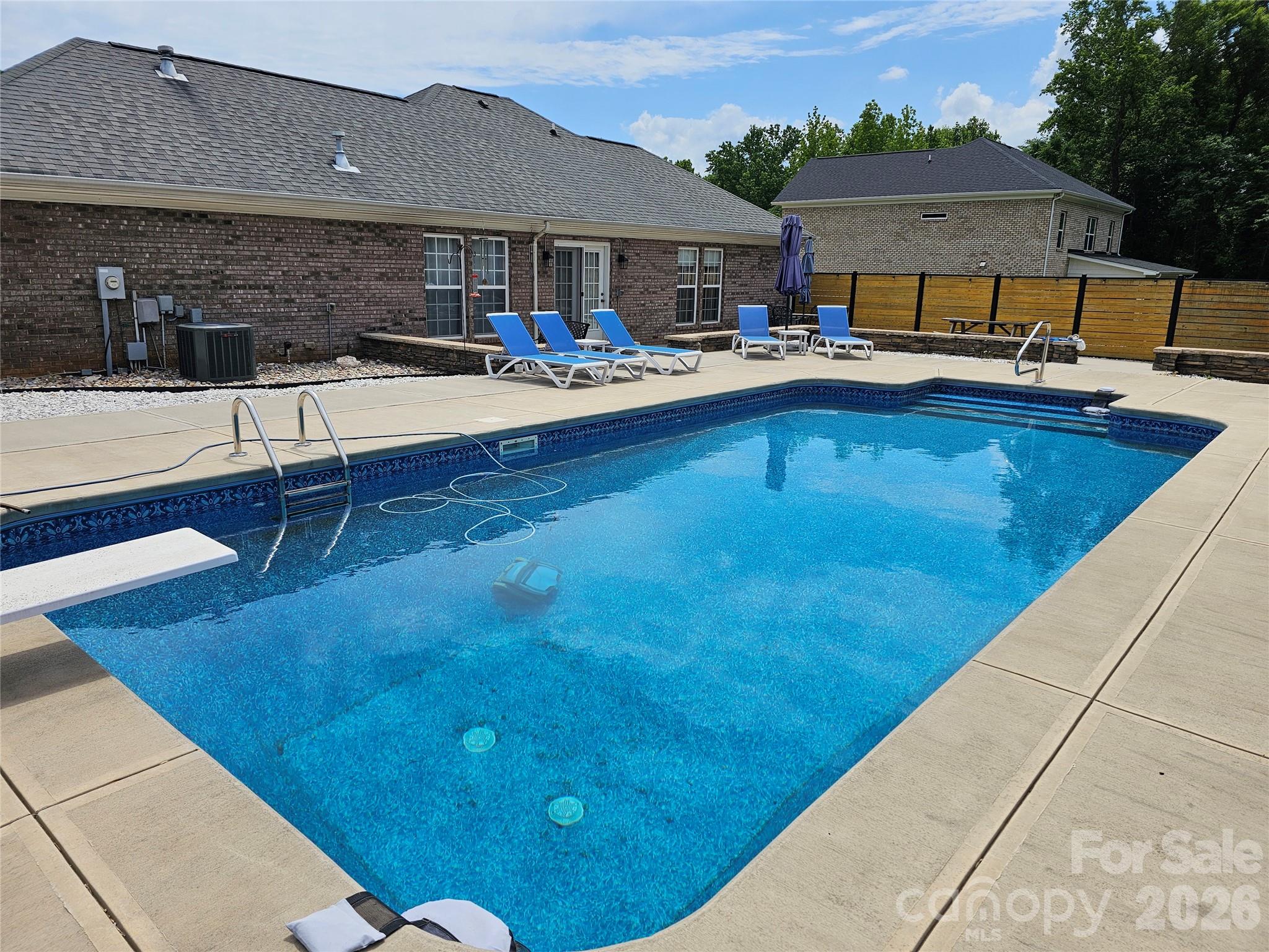 2823 Gourdvine Drive