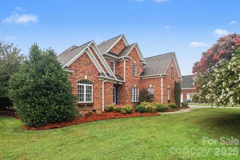 Photo of 1004 Creekwalk Drive, Stanley, NC 28164 (MLS # 4403309)