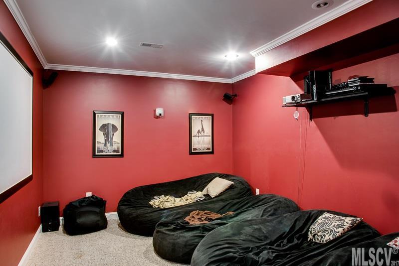 Moores Ferry - Residential